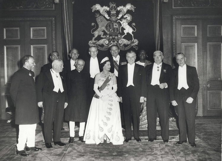 Culture & People - Front row: E. J. Cooray, W. Nash, J. Nehru, Elizabeth II, J. Diefenbaker, R. Menzies, E. Louw
Back row: T. Abdul Rahman, R. Welensky, H. Macmillan, M. Ayub Khan, K. Nkrumah